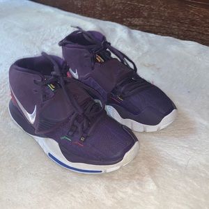 Nike Basketball Shoes. Kyrie Series 6!!